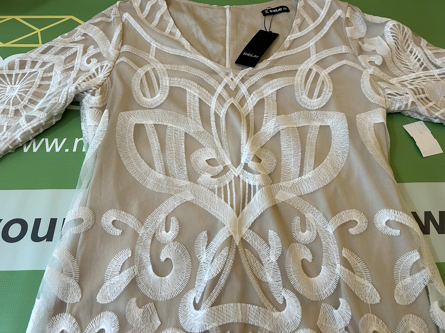 Sheilay Womens White Embroidered Long Sleeve Party Dress Size 3XL